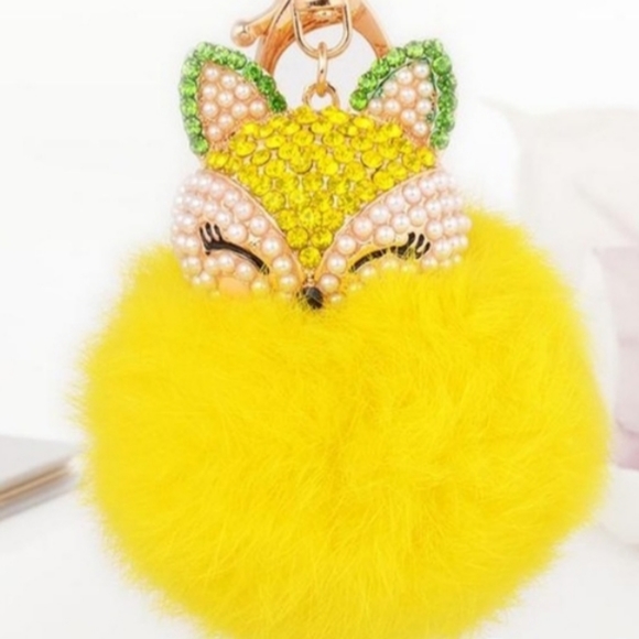 Accessories - NEW Beautiful Yellow Fox Rhinestone Head Keychain